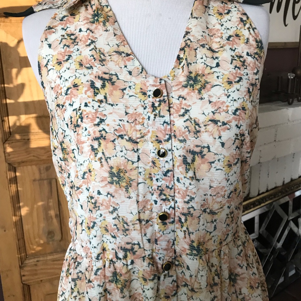 Dress - Picture 2 of 3